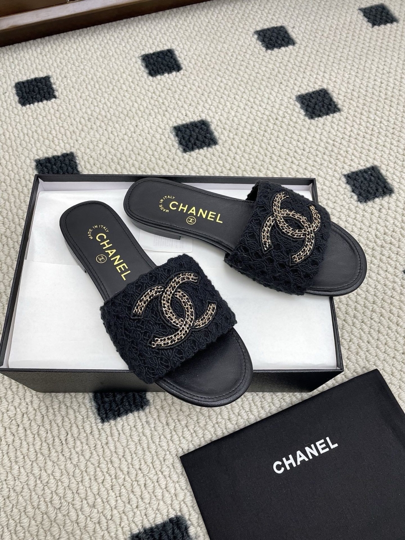 Ch**el slippers